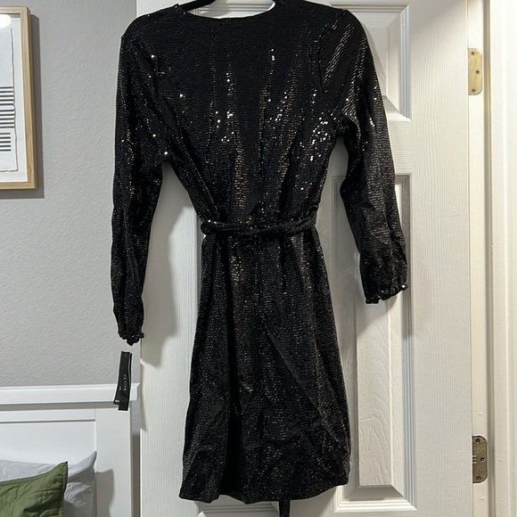 JM Studio Black sequin dress, size 10P - Picture 4 of 13